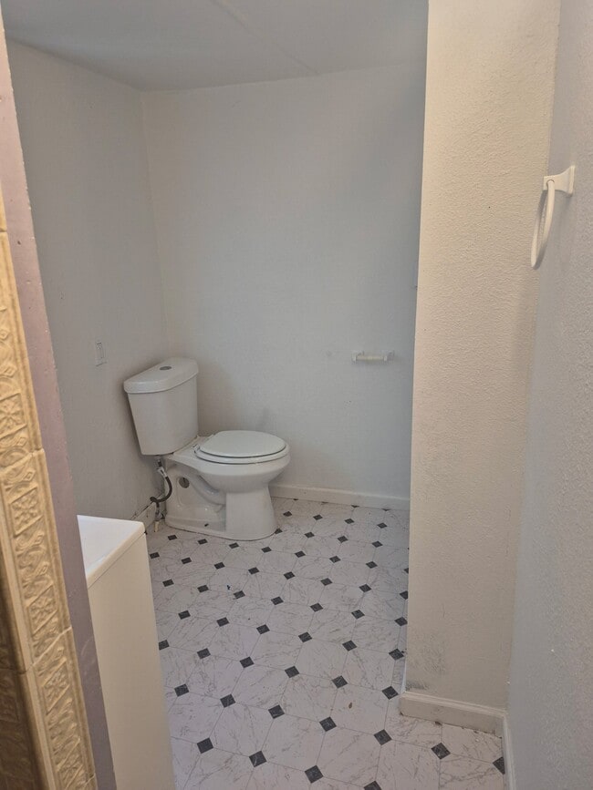 Photo - 11426 Rohrman Rd