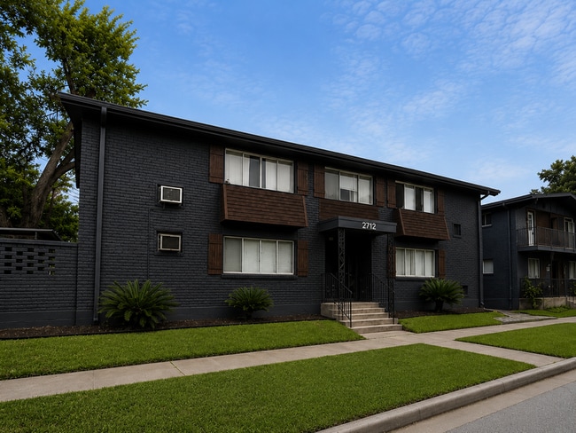 Photo - 2712 Oakcliff St