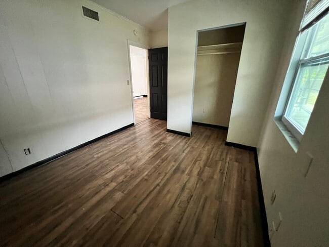 Photo - 347 NW 6th Ave