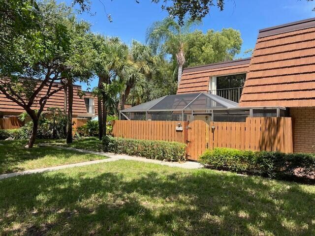 Building Photo - 2425 24th Ct Rental
