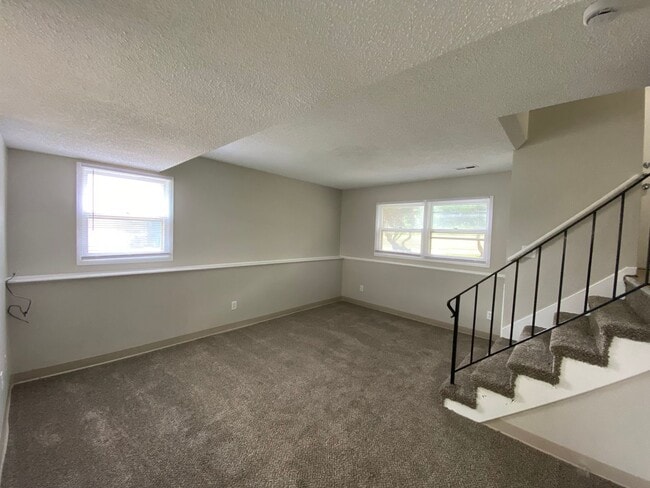 2018 E Caulder Ave Unit 2020 E Caulder Avenue