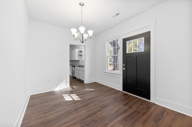 Comedor - 321 State St