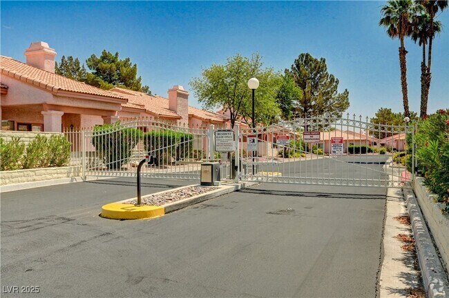 Building Photo - 618 Cervantes Dr Rental