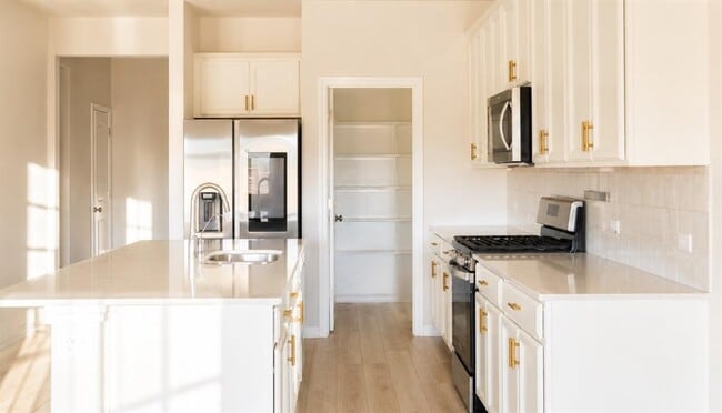 13108 Chapala Wy