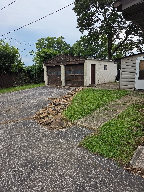 Photo - 1955 Hopkins Ave