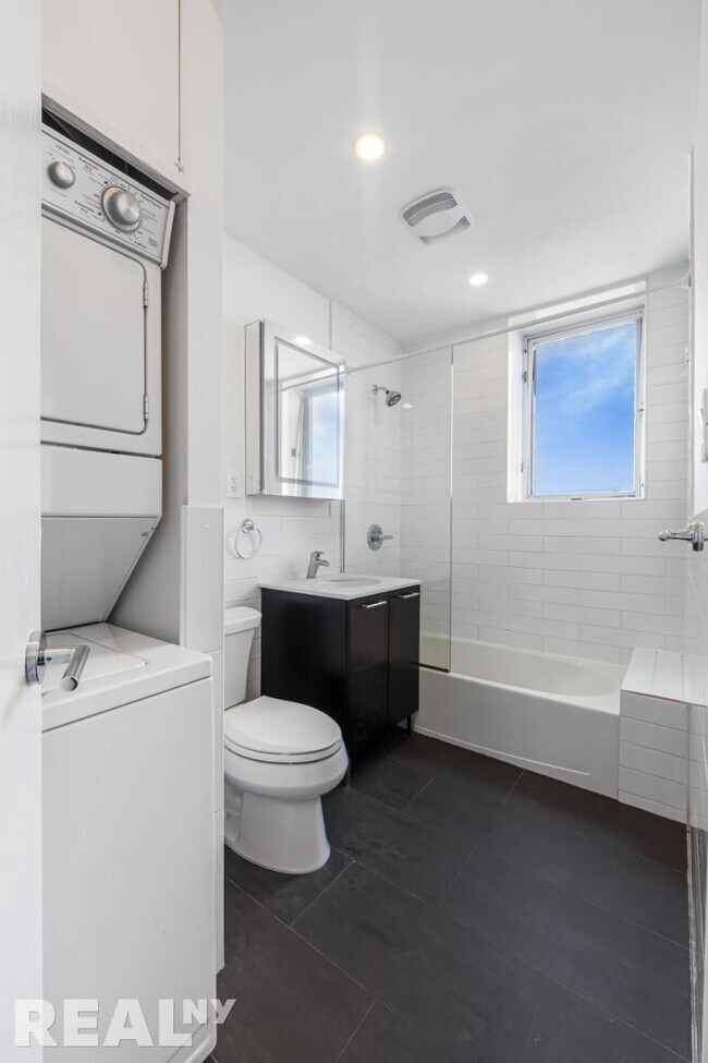 Photo - 97 Grand St Unidad 7A