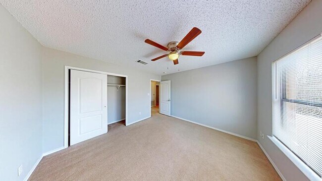 Photo - 6144 Marble Creek Loop Condominio Unidad BEDROOM 2B - 679416