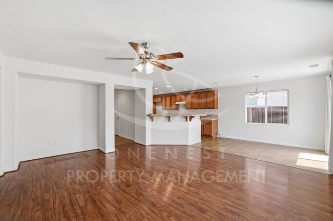 Photo - 3 Bedroom 2 Bathroom Plumas Lake, Move in Ready