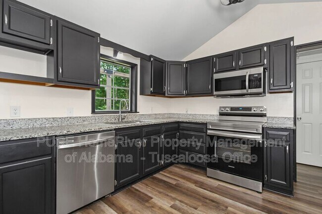 Photo - 299 McElroy Dr