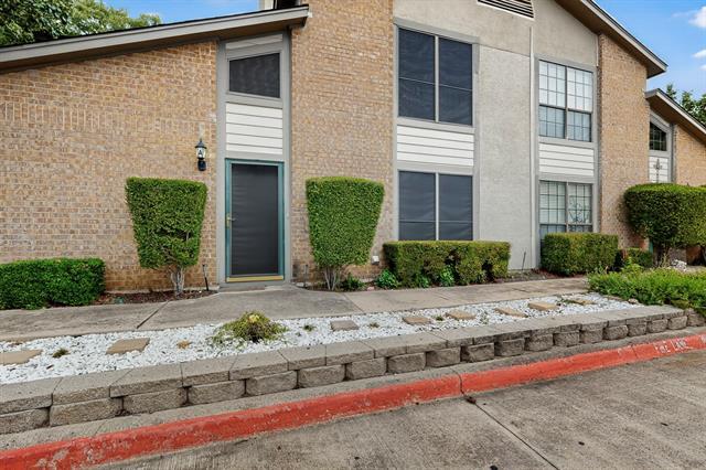 Building Photo - 324 W Harwood Rd Rental