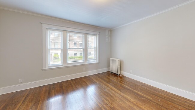 Building Photo - 6 Radcliffe Rd Unit 3 Rental