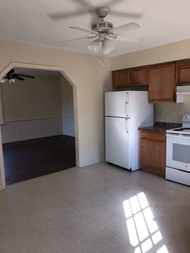 Photo - Lovely Home with a Great Location In Town