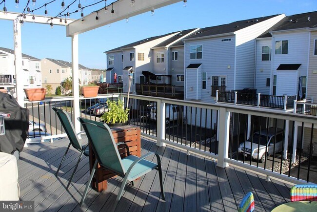 Photo - 1548 Kinnaird Terrace NE