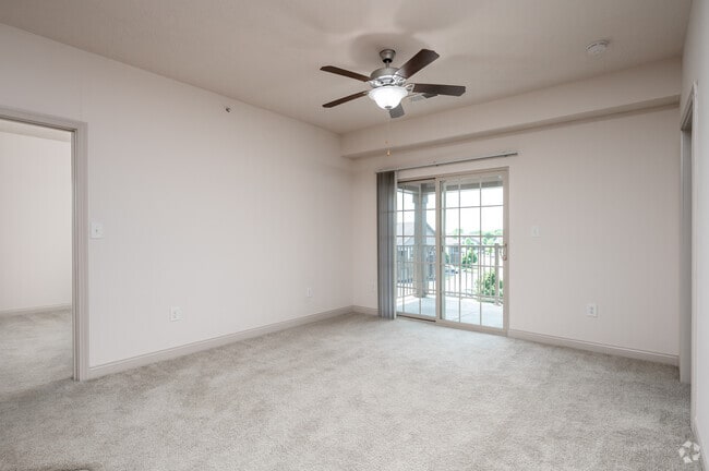 2BR, 2BA - 1,108SF - Living Room