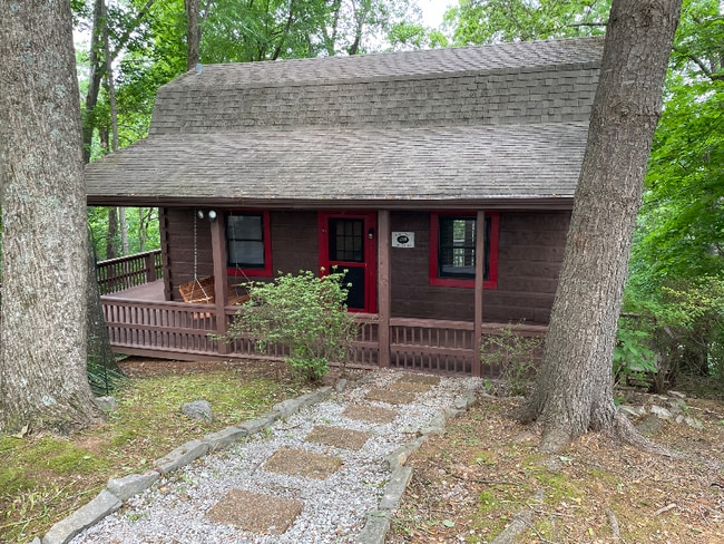 Building Photo - 516 Twin Rivers Dr Rental