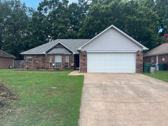 Charming 3 Bed 2 Bath Home - Charming 3 Bed 2 Bath Home