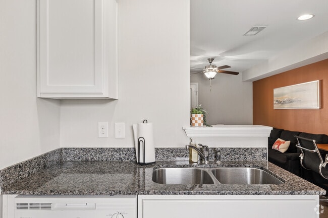 2BR, 2.5BA - 832SF - Kitchen