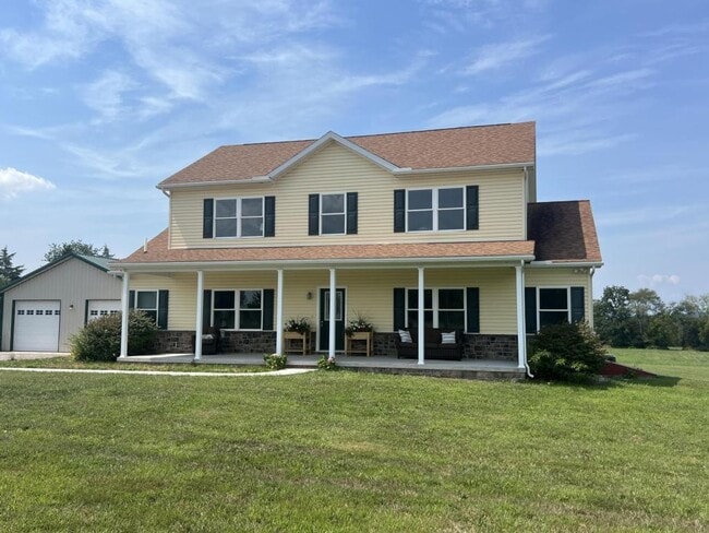 Building Photo - 3745 Taneytown Rd Rental