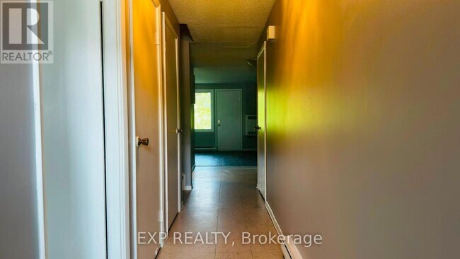Photo - 1200 Courtland Ave E