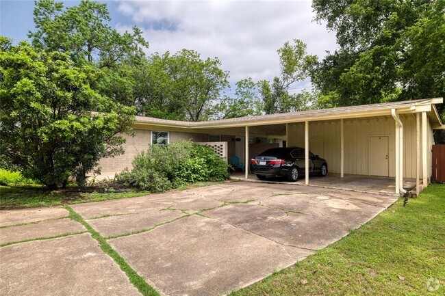 Building Photo - 2718 St Edwards Cir Rental