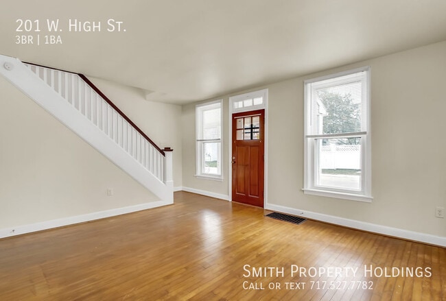 Photo - 201 W High St