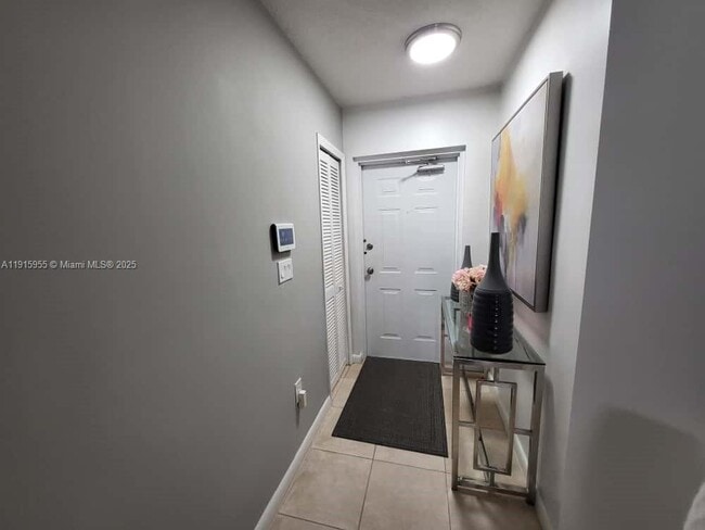 Photo - 3415 NE 9th Dr Unit 104