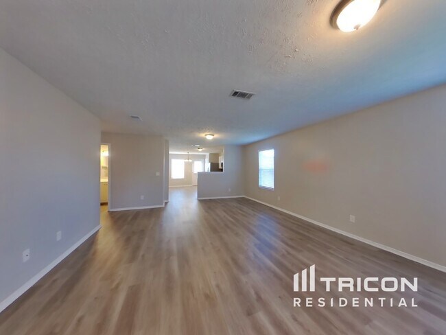 Photo - 1302 Kaiser Dr