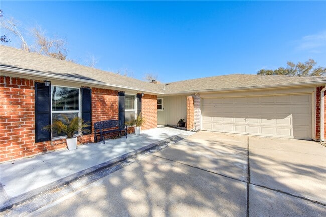 Photo - 16330 Royal Mile Ln