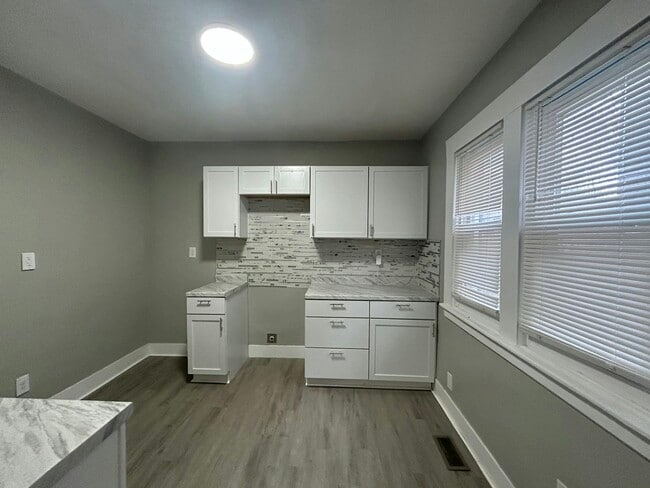1933 Taylor St Unidad 1