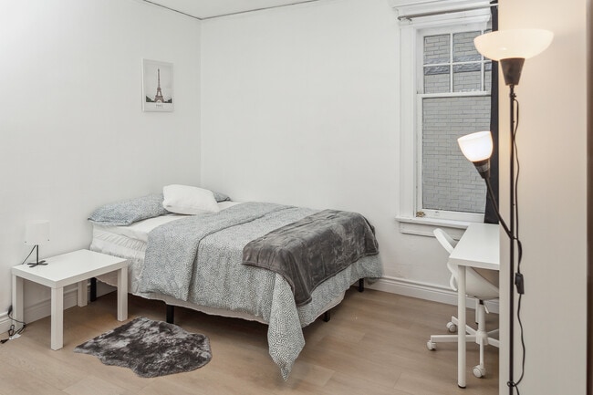 Photo - 608 W Emerson St