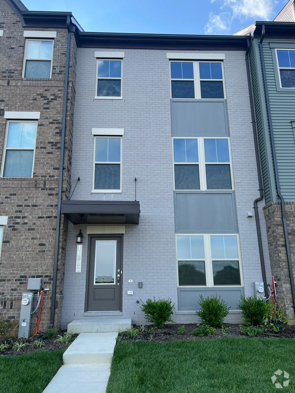 Building Photo - 16802 Saint Ridgely Blvd Rental