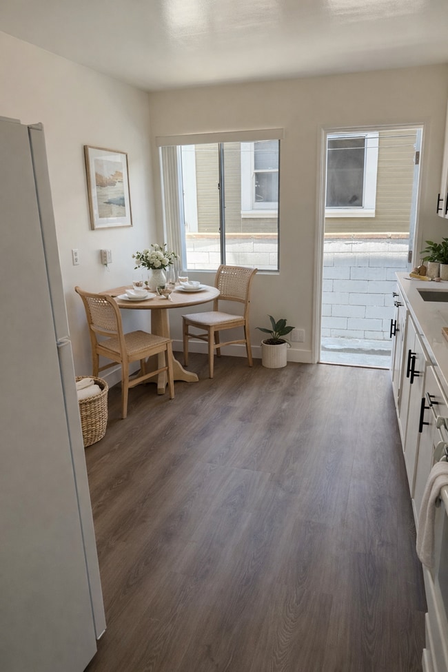 Photo - 4410-4416.5-44165 Louisiana St Unit 4416