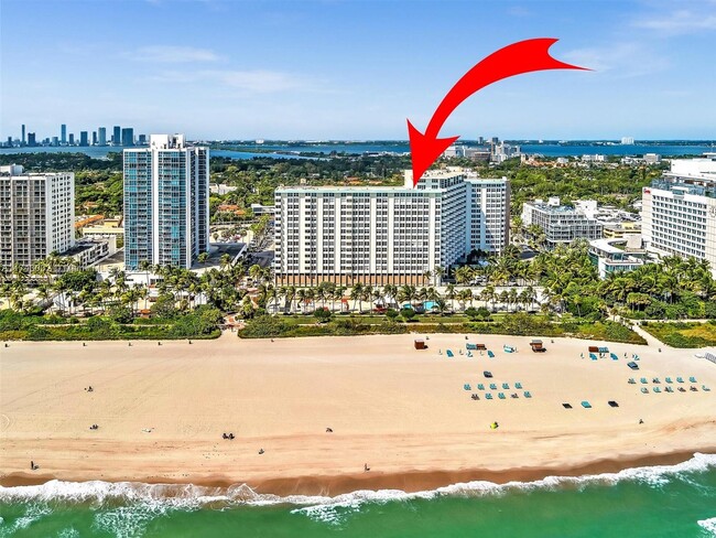 Photo - 2899 Collins Ave Unidad 1604 Rental