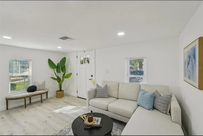 Photo - 2111 E Ellicott St