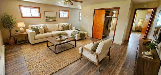 Photo - 253 Hillside Cir Unit 253 Hillside Circle  2