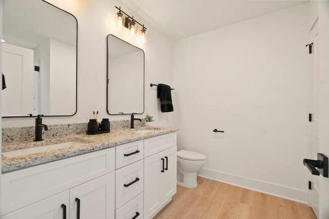 Photo - 103 Rayon Dr