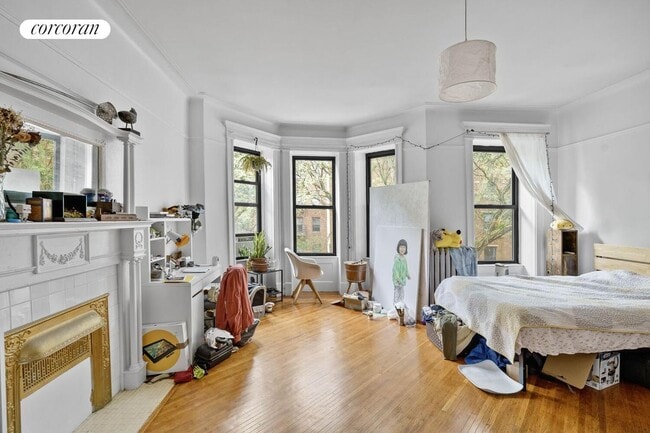 Building Photo - 39 St Pauls Pl Rental