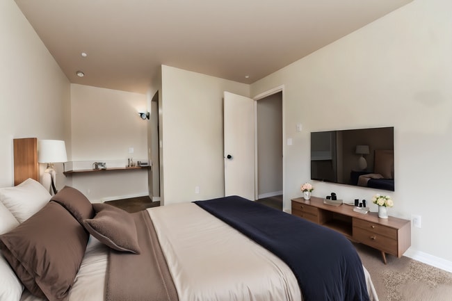 Welcome to Valencia - Valencia Apartments