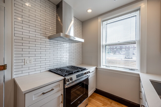 Photo - 6409 N Talman Ave Unit 301