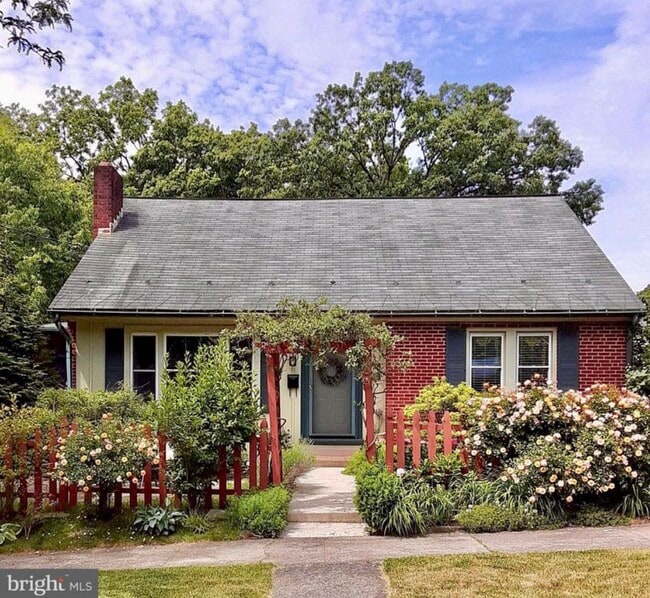 Building Photo - 36 N 19th St