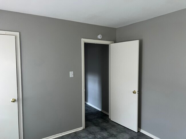 Photo - 2251 Stovall Ave