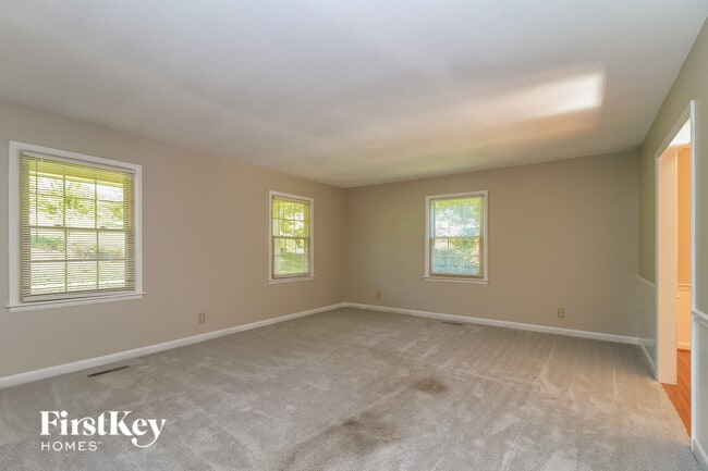 5601 Kane Dr