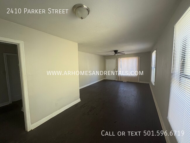 Photo - 2410 Parker St