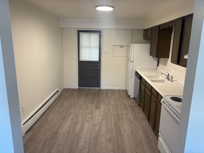 Photo - 4455 Independence St