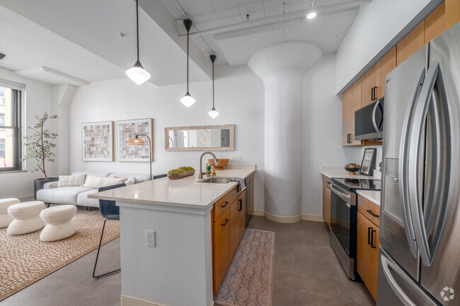 1BR, 1BA - 691SF - Style A - Kitchen - Life At Agora