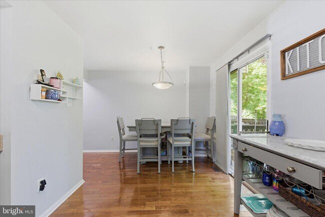 14229 Oakpointe Dr