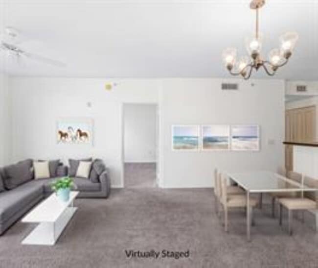 Photo - 2421 NE 65th St Unit 318