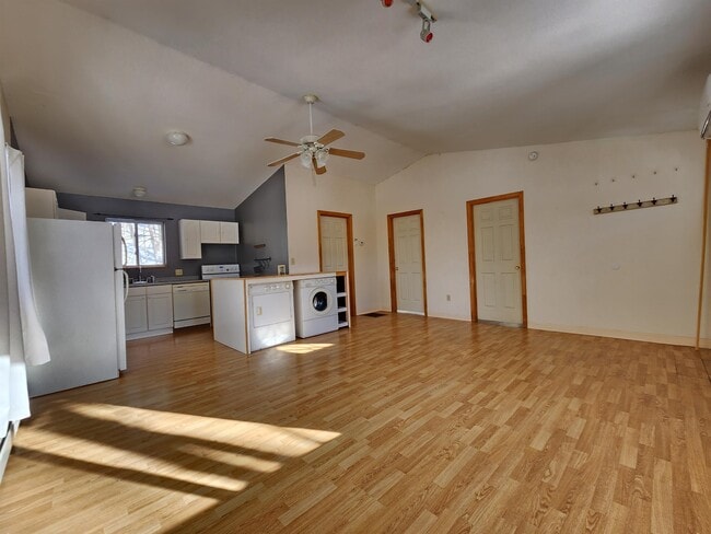 Photo - 116 Pine Trail