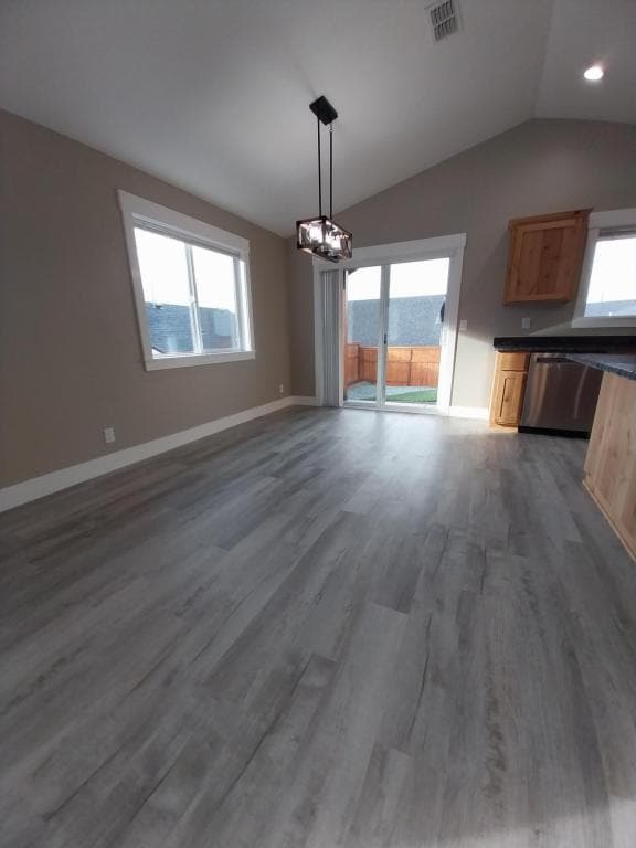 Photo - 330 Hazel Way