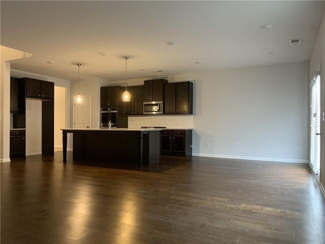 Photo - 430 Broadmoor Dr